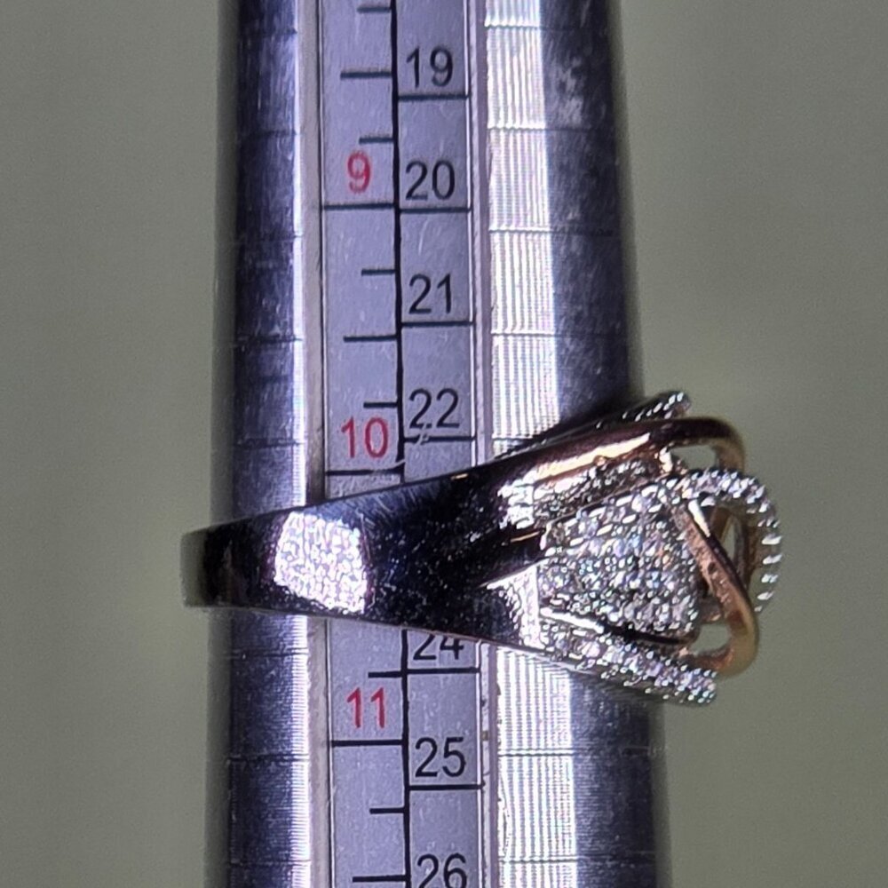 Cluster Ring With Rose Golden & Silvery Twist Design Size 10.25 (NWOT) - Picture 6 of 6